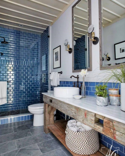 HGTV Canada - Sarah Richardson Design - Sarah Off the Grid - Season 1