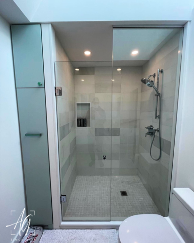 Fixed Panel with Door